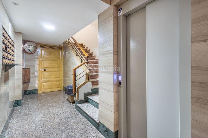 Foto 45017608-6f83-4e67-8903-211afec42a1b. Piso  reformado en venta pedro antonio de alarcón en Granada