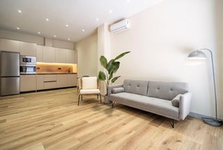 Pis  Calle recoletos. Piso a estrenar de 1 dormitorio con vestidor junto a ciencias!