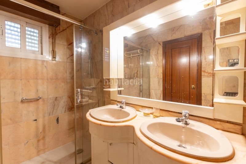 Foto 25bee5d7-bfd5-4a9e-922e-41bf01a9aeed. Casa pareada en calle de almajara 27 exclusiva vivienda con piscina en la zona del serrallo con piscina comunitaria en Granada