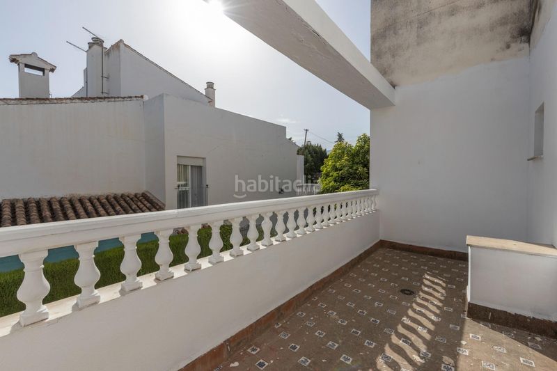 Foto 65927663-26d6-45a7-86f2-b252f76724d1. Casa pareada en calle de almajara 27 exclusiva vivienda con piscina en la zona del serrallo con piscina comunitaria en Granada