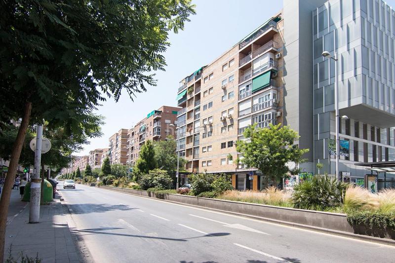 Foto f8a395eb-10ea-4394-9084-bc507d58baff. Local comercial a Camino de Ronda Granada