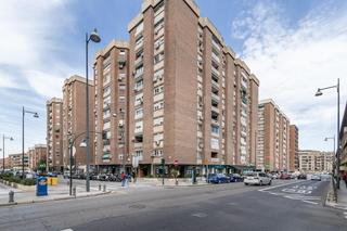 Piso  Calle sos del rey católico. Piso en zona cervantes
