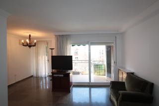 Location Appartement  Calle del poeta manuel de góngora. Amplio piso de 4 dormitorios calle poeta manuel de gongora