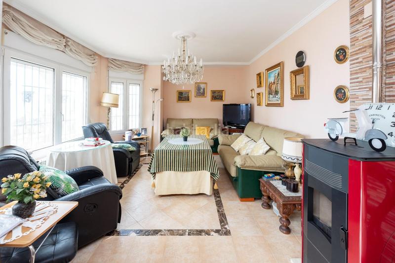 Foto a38a81d1-4de7-45ed-93f7-827262091b42. Chalet en Barrio de la Vega Monachil