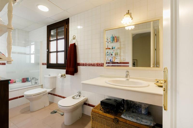 Foto ed1ba955-b20e-4eed-9298-64dc8dd20b95. Casa pareada chalet pareado en el albayzín en Barrio de Albaicín Granada