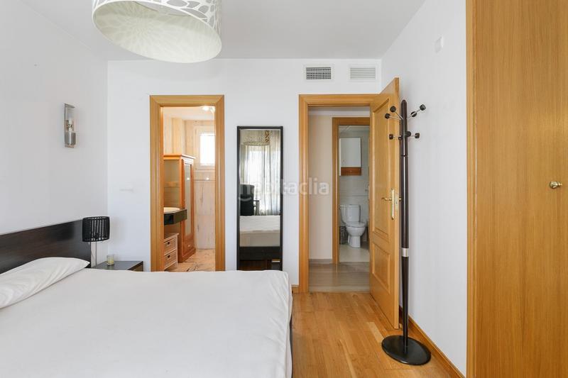 Foto e3eb504d-ec8a-49b9-8798-ba686ade65e8. Piso en San Francisco Javier Granada