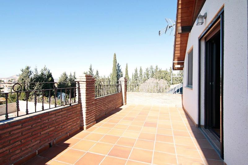 Foto 091ec543-532e-4a35-baa2-4ba705770de6. Chalet impresionante chalet de estilo nórdico en Otura