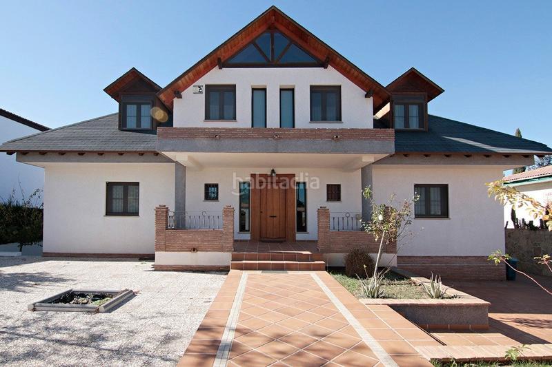 Foto 89f2dfbd-33b7-4af8-9947-7e276df38cc1. Chalet impresionante chalet de estilo nórdico en Otura