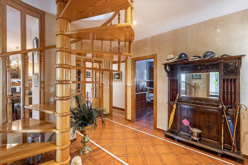 Foto 4d09535f-1106-4322-8264-810860137216. Casa  con gran parcela en la zubia en La Zubia Ciudad Zubia (La)