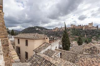 Building in Barrio de Albaicín. Edificio con vistas panorámicas a la alhambra
