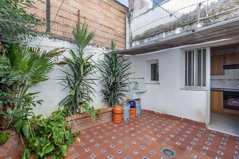 Foto 5a860fa5-fa6f-4664-a42b-f175fb7ce70d. Casa adosada adosado con dos viviendas independientes ideal para vivir o invertir! en Armilla