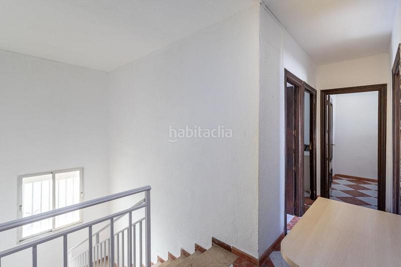Foto f55b7229-0d69-48a8-997b-c951d72b3f78. Casa adosada adosado con dos viviendas independientes ideal para vivir o invertir! en Armilla