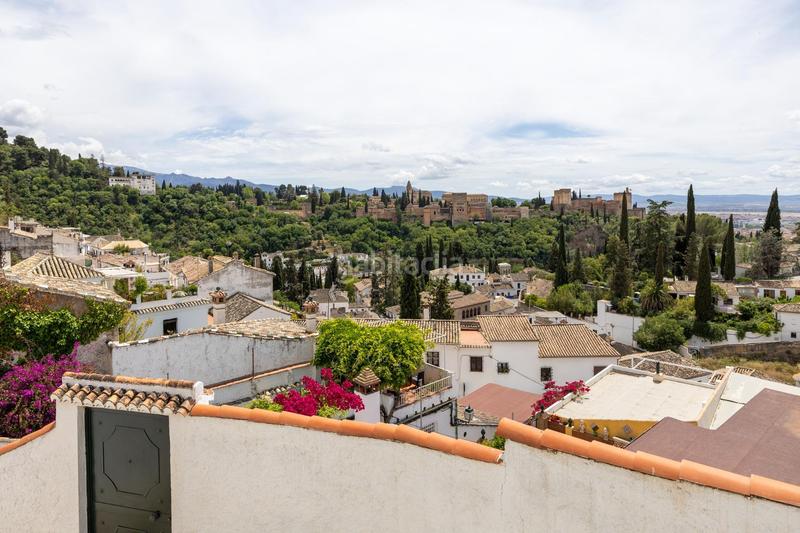 Foto 4db99e9f-9005-4966-9b7e-74efd8a24ca4. Casa  en venta albaicin vistas directas hacia la alhambra en Granada