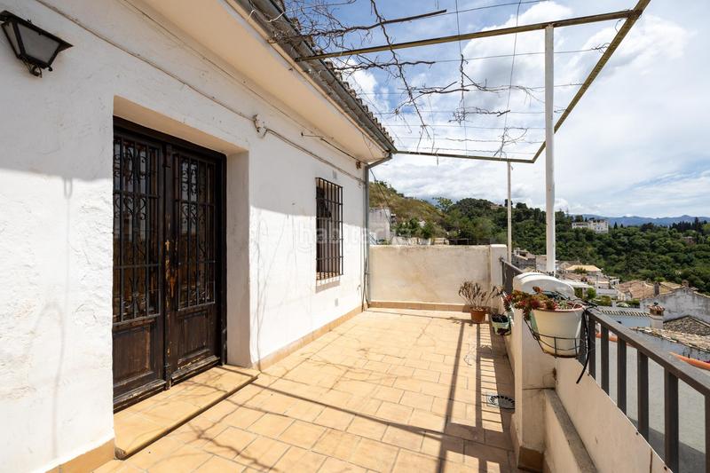Foto c887cb21-0ba3-49a6-b515-2f863a5a8ccf. Casa  en venta albaicin vistas directas hacia la alhambra en Granada