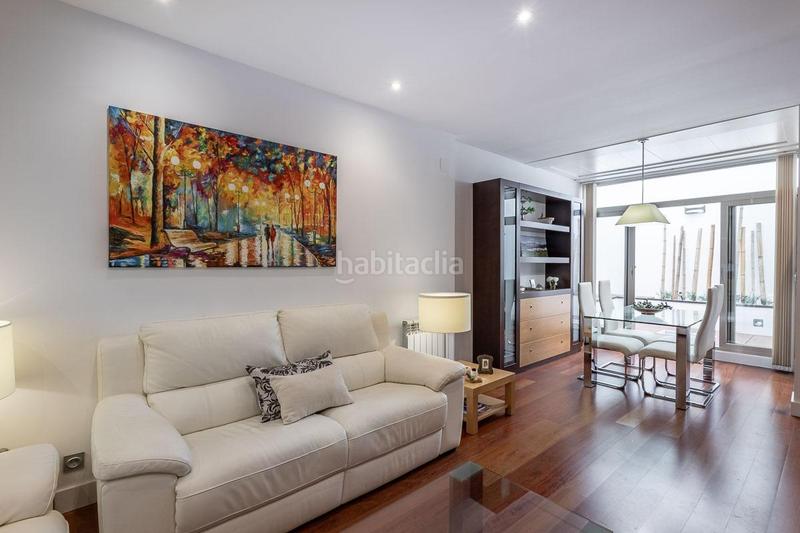 Foto 5cea1a4c-2e83-45f9-9370-ee721b311f91. Casa en concepcion 8 vivienda junto a plaza mariana pineda en Granada
