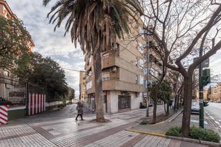 Appartement  Carretera de malaga. Amplio piso en carretera de málaga