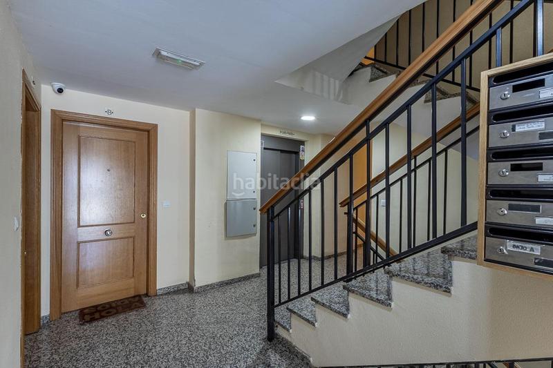 Foto 1e305a34-42ed-42c7-a75e-2e982325b3b6. Piso  de 2 dormitorios plaza garaje trastero en calle principal b avda. madrid en Monachil