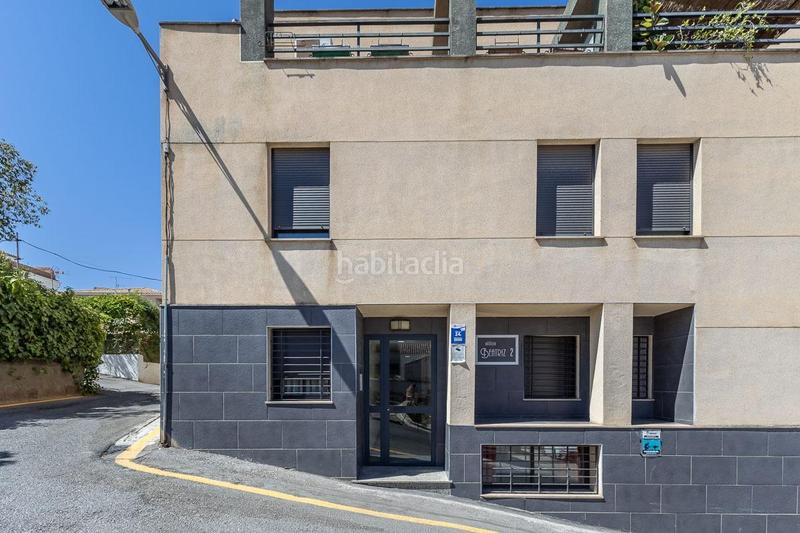 Foto 2f213eef-5d6c-4db9-ad99-7e99ceba1910. Piso  de 2 dormitorios plaza garaje trastero en calle principal b avda. madrid en Monachil
