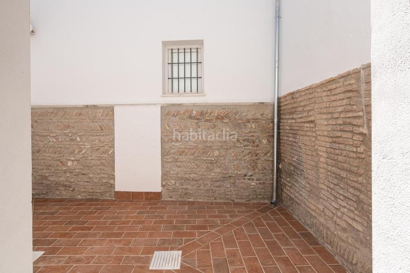 Foto b04f3a14-d25f-43ab-9776-da28f74e9eb0. Piso horno de vidrio, monte de piedad 7 y 9 b en Granada