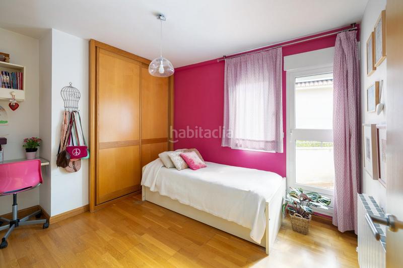 Foto f34c5831-a418-4a6a-940b-64e0729bc611. Chalet in Crta. De la Sierra Granada