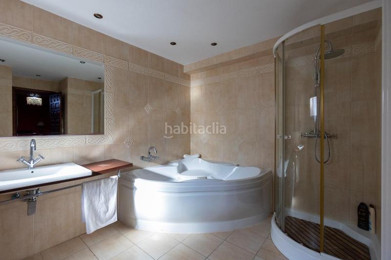 Foto 9ac8fa29-fa47-4103-bc40-3fdd6a327075. Chalet con riscaldamento parcheggio piscina in Almuñecar centro Almuñécar