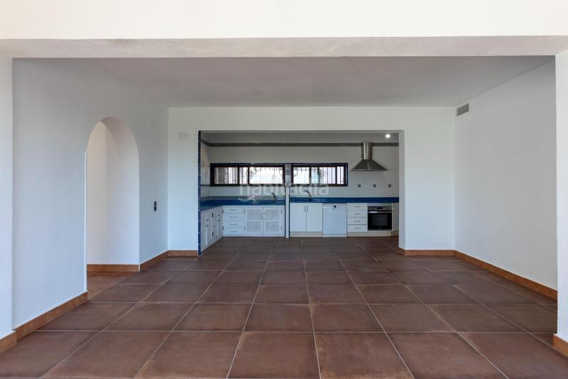 Foto a17672b2-f2da-4528-8093-a2cb5fd18761. Chalet con riscaldamento parcheggio piscina in Almuñecar centro Almuñécar