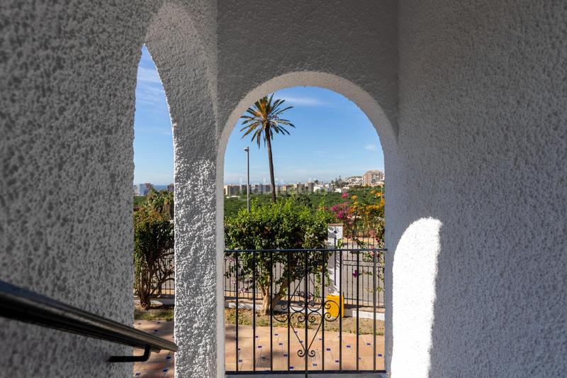 Foto eca65694-7610-4f60-8d4a-fce31a7f63e9. Chalet con riscaldamento parcheggio piscina in Almuñecar centro Almuñécar