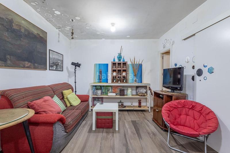 Foto 4c2b49d3-97e0-4182-aeeb-42c5c5399498. Flat in Crta. De la Sierra Granada