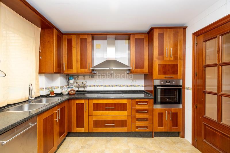 Foto cd6ab791-4fa6-4d8a-806d-c749a84ea61e. Piso en Plaza de Toros Granada