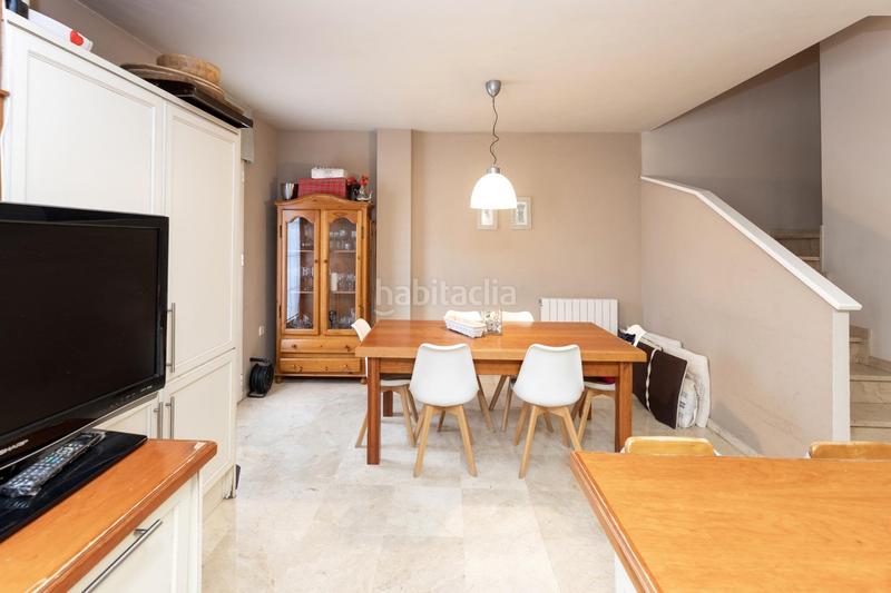 Foto 04d73170-f883-469a-acee-ff2ba09f2492. Casa a schiera con riscaldamento parcheggio piscina in Granada