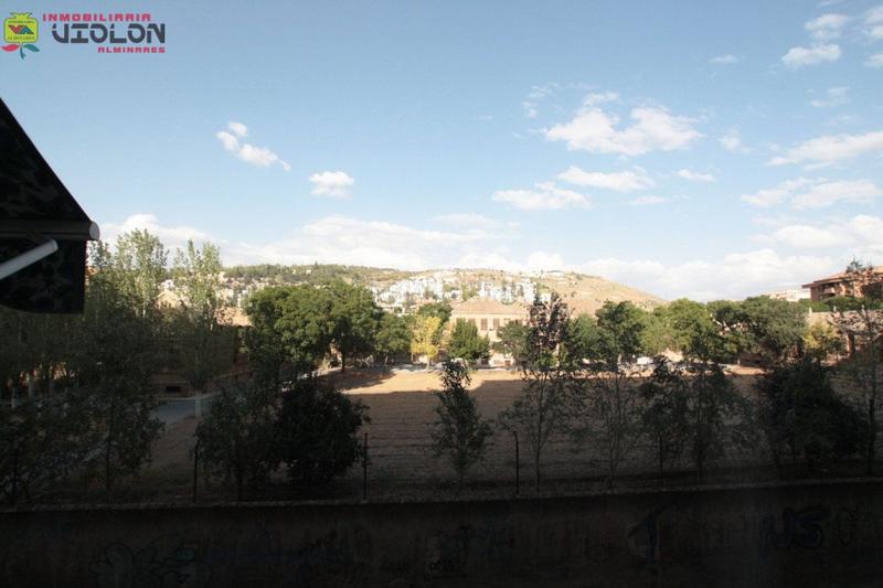 Foto 6919a4e2-3388-4f62-95fd-71ec6d993a72. Alquiler piso apartamento amueblado en alquiler en zona alminares, calefacción central, comunidad incluida. en Granada