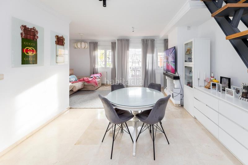 Foto 08f14b93-ed3b-44ea-bd1c-c34a76d5347f. Dúplex amb calefacció aparcament piscina a Crta. De la Sierra Granada