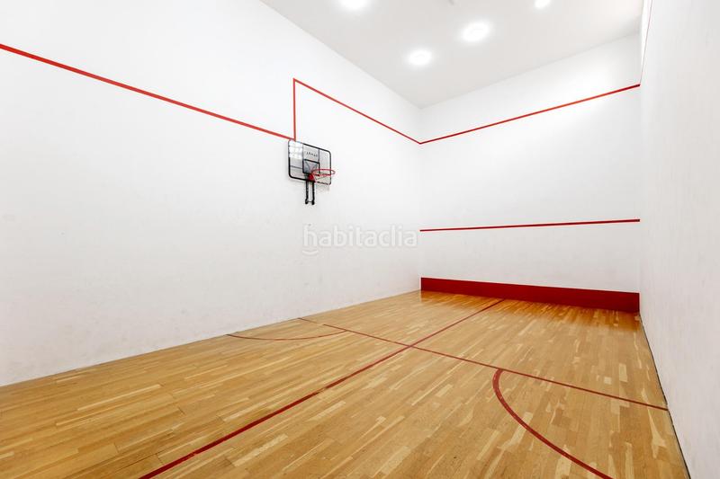 Foto 38d1e7c2-e2d9-4cec-b4d0-ef3665d2abf9. Dúplex amb calefacció aparcament piscina a Crta. De la Sierra Granada