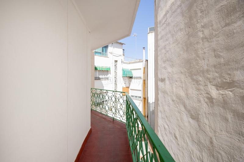 Foto 0ff06f11-c2d7-4a7f-ae82-10d24d5b00ba. Appartement dans calle santa adela 48 dans Barrio de Zaidín Granada