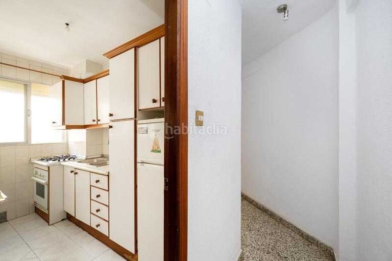 Foto 4e1295e9-b0c3-4ae6-8e5c-43d3dba3e137. Appartement dans calle santa adela 48 dans Barrio de Zaidín Granada