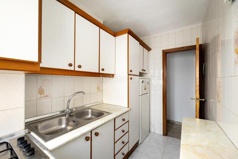 Foto 62832f2e-5e18-4e0d-9a7c-fd8be6a45e0d. Appartement dans calle santa adela 48 dans Barrio de Zaidín Granada