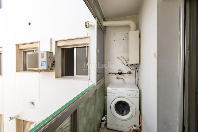 Foto 7edd9d68-9c29-4b56-9e00-215a2db467c5. Appartement dans calle santa adela 48 dans Barrio de Zaidín Granada