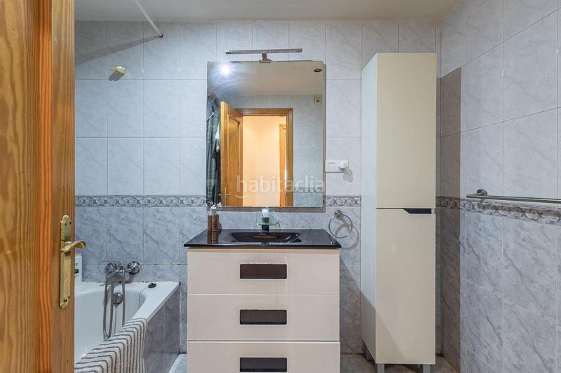 Foto d12f681c-47a9-4166-a9cd-c88f4f96b939. Appartamento con parcheggio in Cájar