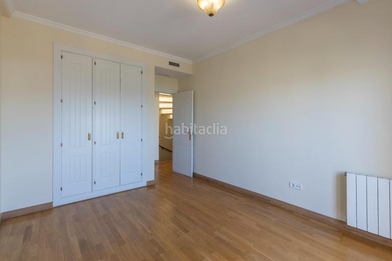 Foto 24b0d6df-0ea7-4b13-bf1c-c5a554899b5b. Reihenhaus mit heizung parking pool in Camino de los Neveros - Serrallo Granada