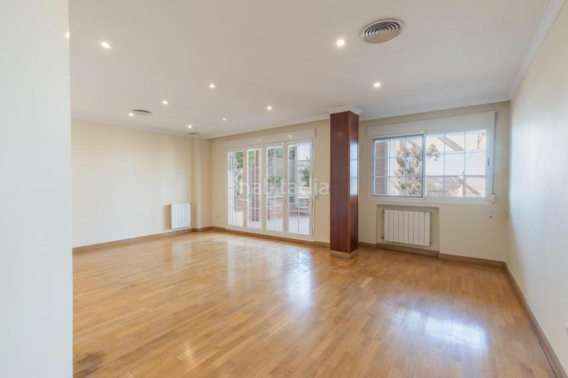 Foto 2a74be0c-b5e5-4a1f-b9be-1b5688d17b4b. Reihenhaus mit heizung parking pool in Camino de los Neveros - Serrallo Granada