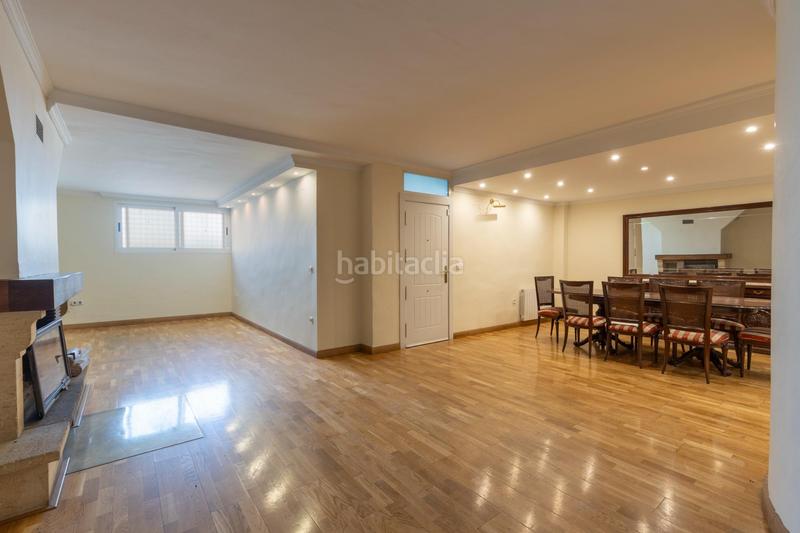 Foto 75853b36-bb2d-4a4e-8c62-afc1976fa8c6. Reihenhaus mit heizung parking pool in Camino de los Neveros - Serrallo Granada