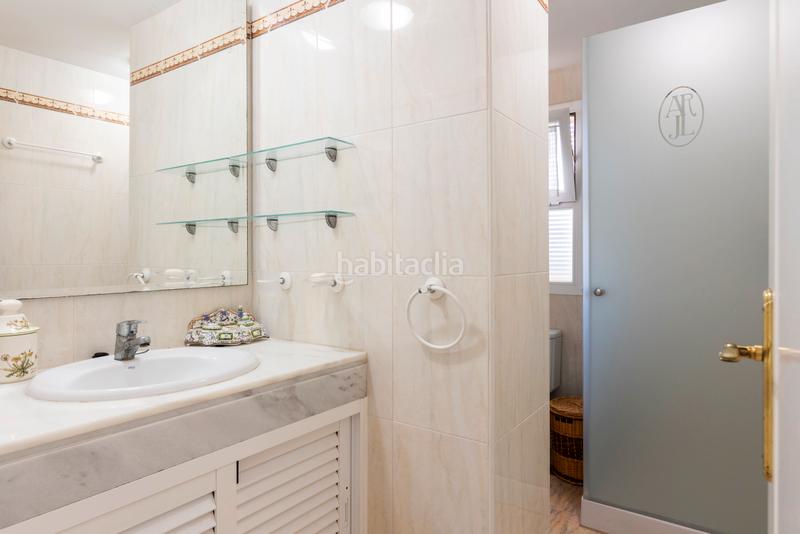 Foto 4dfd181e-7b86-4bae-955c-82b22cc6203f. Penthouse with parking pool in Playa de Granada Motril