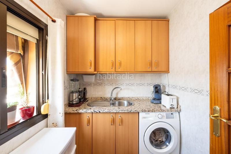 Foto db4dc829-4bbc-45a2-9357-23302ea9de62. Flat in Barrio de Zaidín Granada