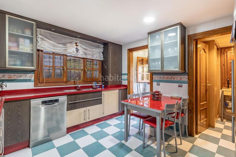 Foto c72e3a95-a830-41ec-9580-46fae86285b0. Casa amb calefacció aparcament piscina a Barrio de la Vega Monachil