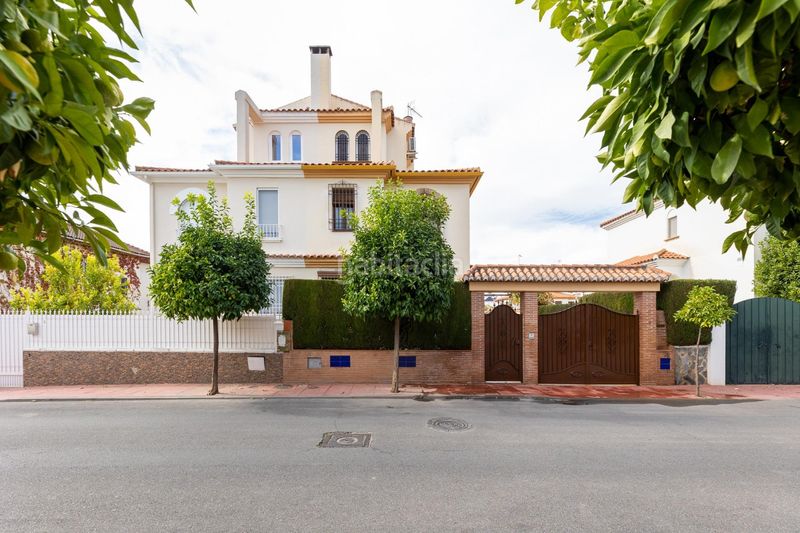 Foto 099327d0-e5ef-4a04-9c2d-354fac391d80. Casa adosada vivienda pareada en monteluz en Peligros