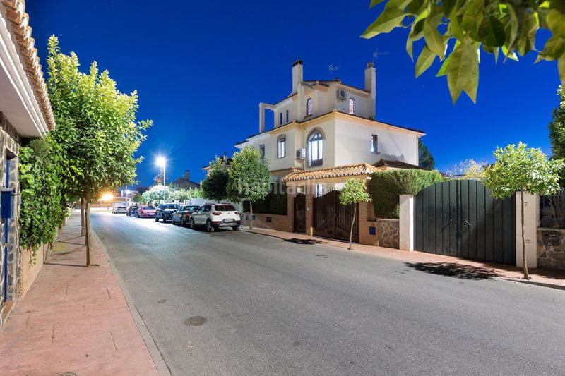 Foto 5e140915-6bda-4c66-ac1d-7cc3987adf53. Casa adosada vivienda pareada en monteluz en Peligros