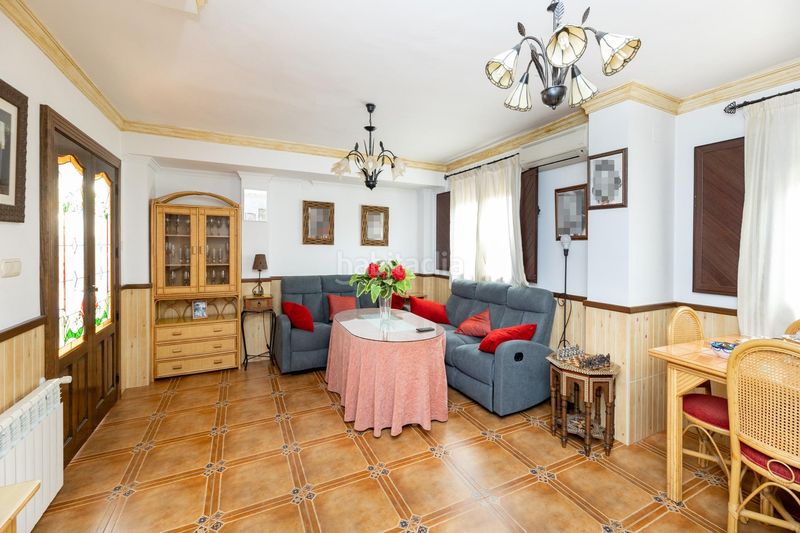 Foto 93d09979-e29a-4363-9577-f6172cfc65d4. Casa adosada vivienda pareada en monteluz en Peligros