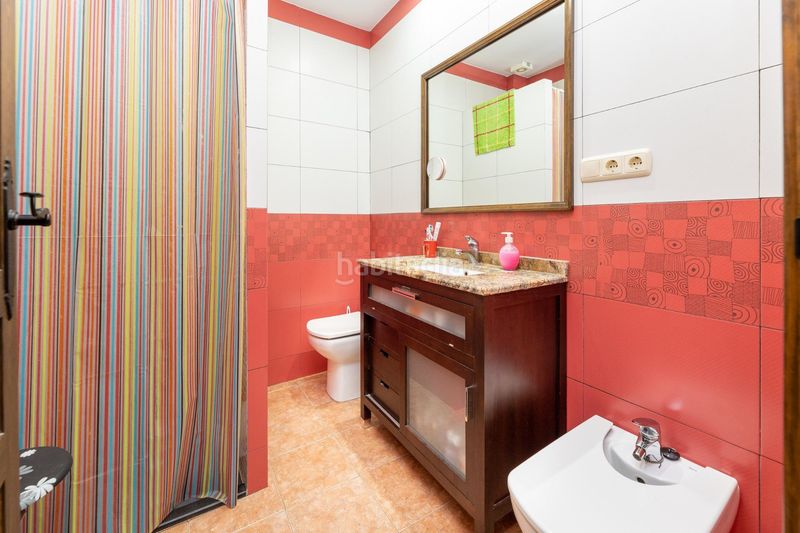 Foto becdeebb-1abc-4a28-a6b4-bf0d05a4e296. Casa adosada vivienda pareada en monteluz en Peligros