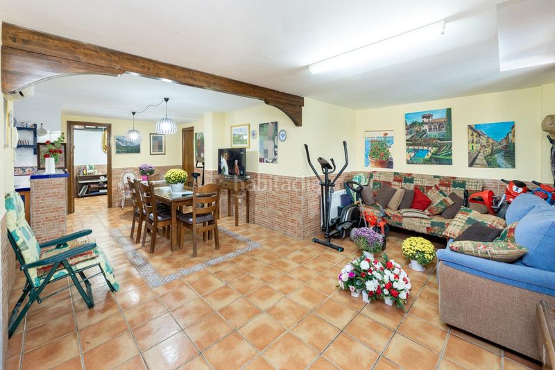 Foto ef1f1ce1-c3c1-4dfa-8c3a-5e5ff615929e. Casa adosada vivienda pareada en monteluz en Peligros