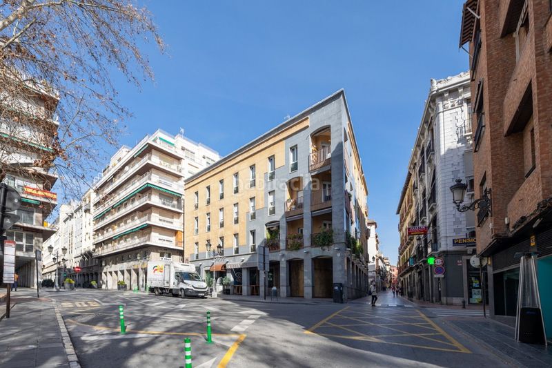 Foto ed123f82-f86b-422f-b2b6-00ff8c9b6550. Edifici a San Matías - Realejo Granada